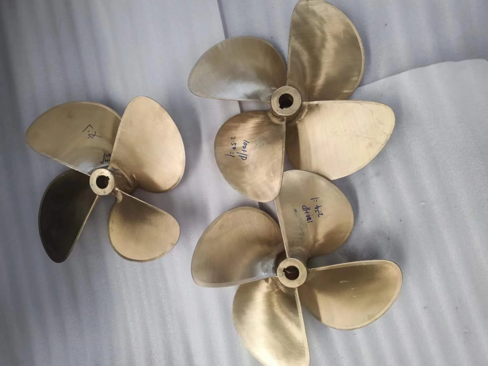 High-speed Propellers for Yachts