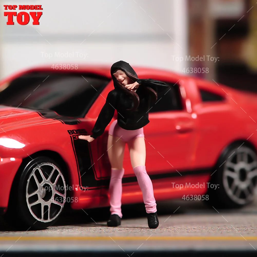 

Painted Miniatures 1/24 1/64 1/43 1/87 Standding Smile Sunshine Girl Female Scene Figure Doll Unpainted Model For Car Vehicles