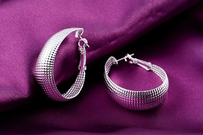 Fashion Silver color hoop Earrings for Women Pretty classic Retro ethnic style Holiday gifts party wedding Jewelry