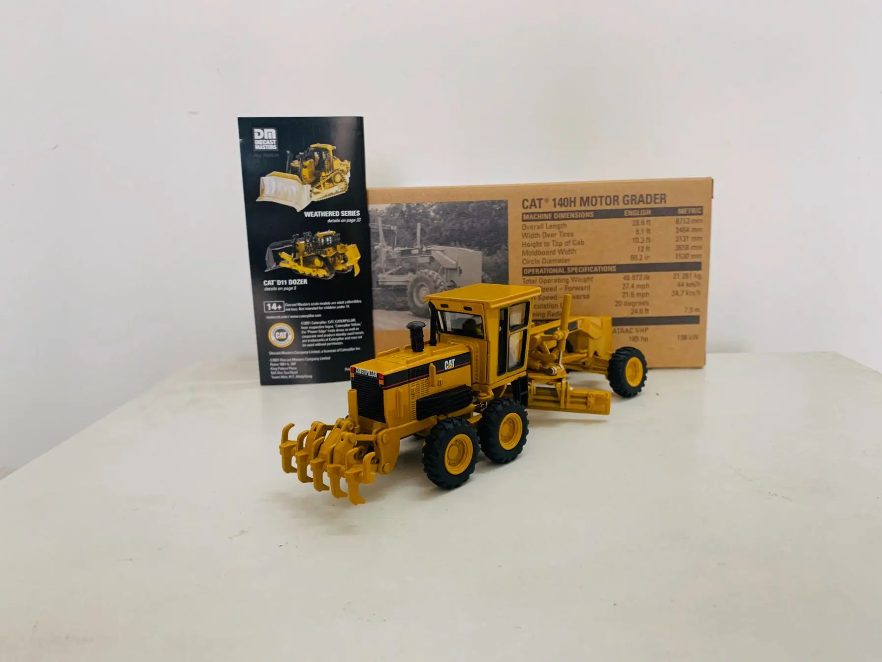 DM 140H Motor Grader 1/50 Scale DieCast Masters 85030C Gift Collection Toy Model New in Box