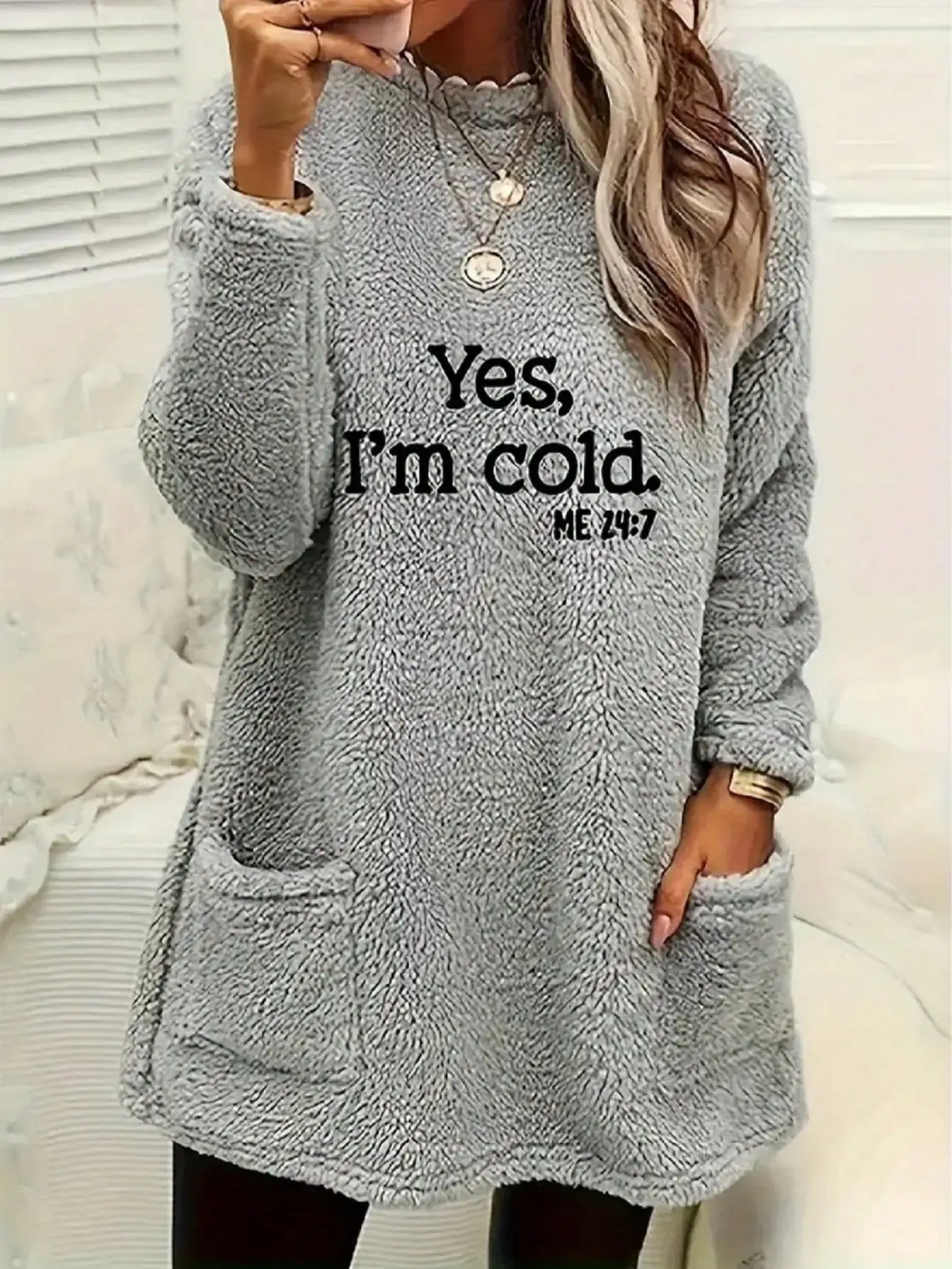 

Oversized Long Sleeve Fleece Sweatshirt with Letter Print and Front Pockets