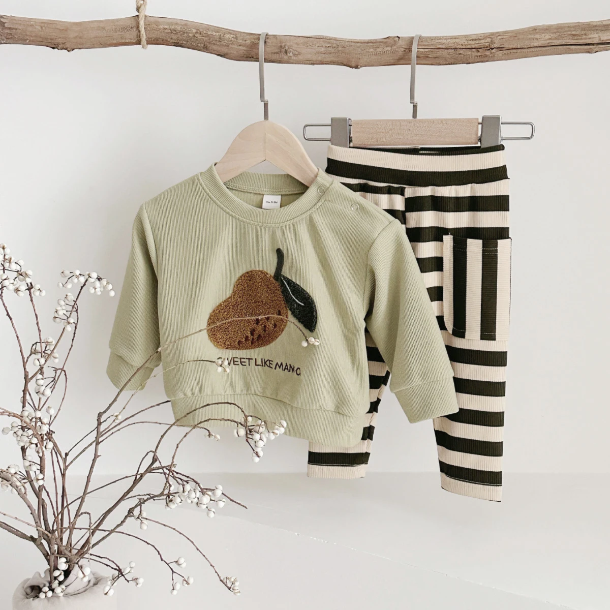 2025 ربيع الرضع الزي طفل صبي الملابس مجموعة لطيف المانجو دعوى الاطفال فتاة الزي الخريف طويلة الأكمام البلوز 2 قطعة بلوزات + السراويل #1