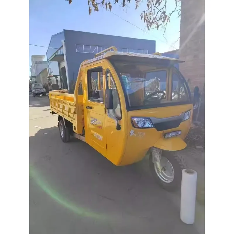 Electric Cargo Tricycle 1000W 60V Enclosed Body For Commercial Delivery 400KG Load Capacity 30-70KM/H Speed - view 3