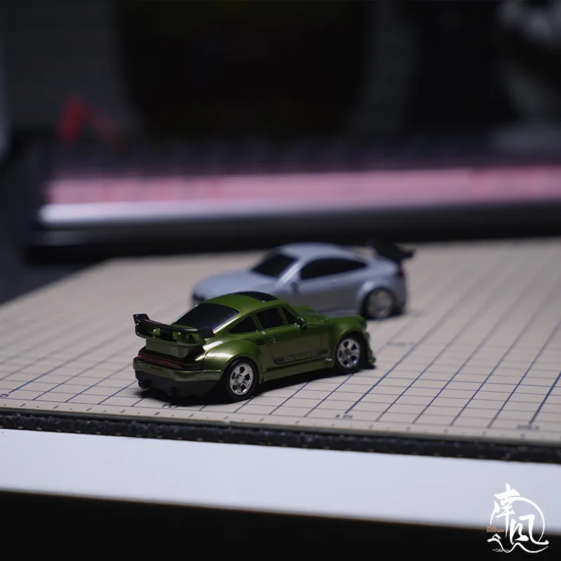 Nouveau 1/64 Rc voiture de bureau télécommande voiture jouet cascadeur télécommande dérive voiture Rc Mini course 2.4g Simulation jouet modèle Gif
