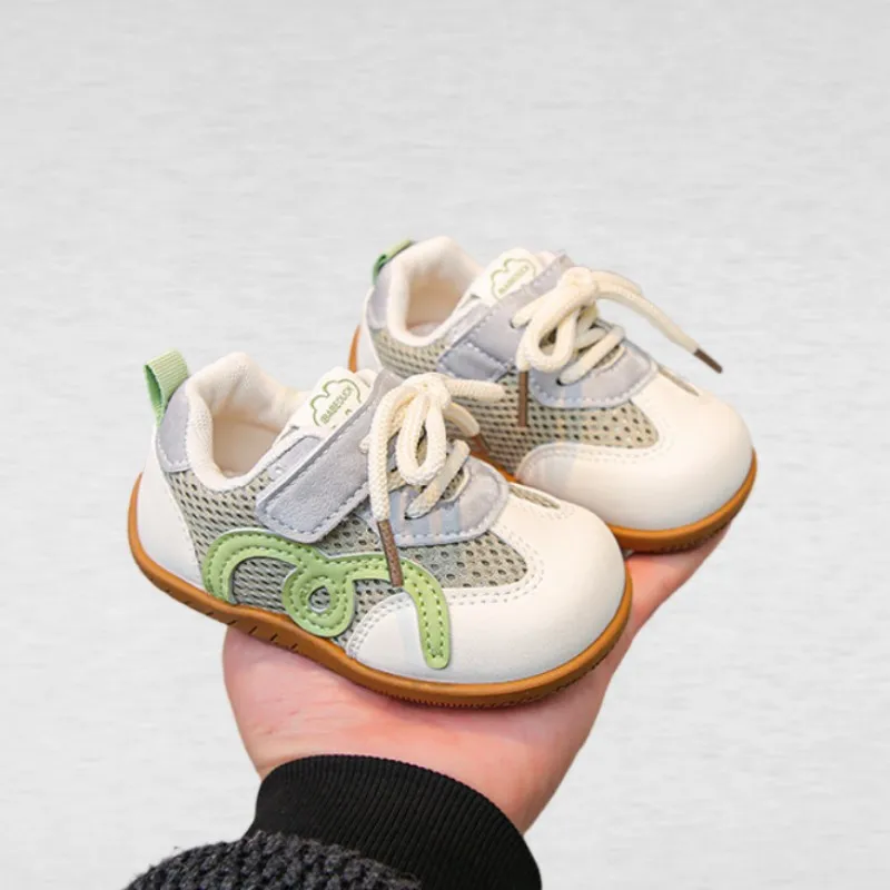 

Новые детские сетчатые спортивные кроссовки для весны и осени, дышащие прогулочные туфли для девочек, белые повседневные туфли для мальчиков, размеры 18-29