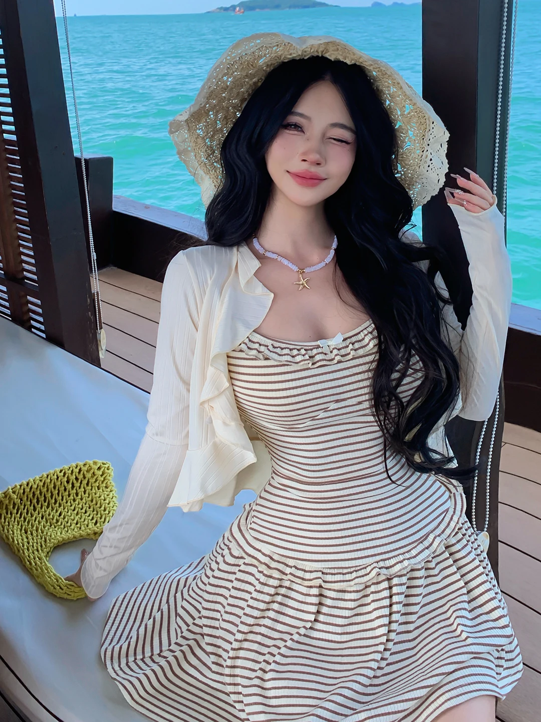 

Сексуальный женский слитный купальник большого размера с длинными рукавами и шортами, термокостюм для спа, повседневный купальник с круглым вырезом