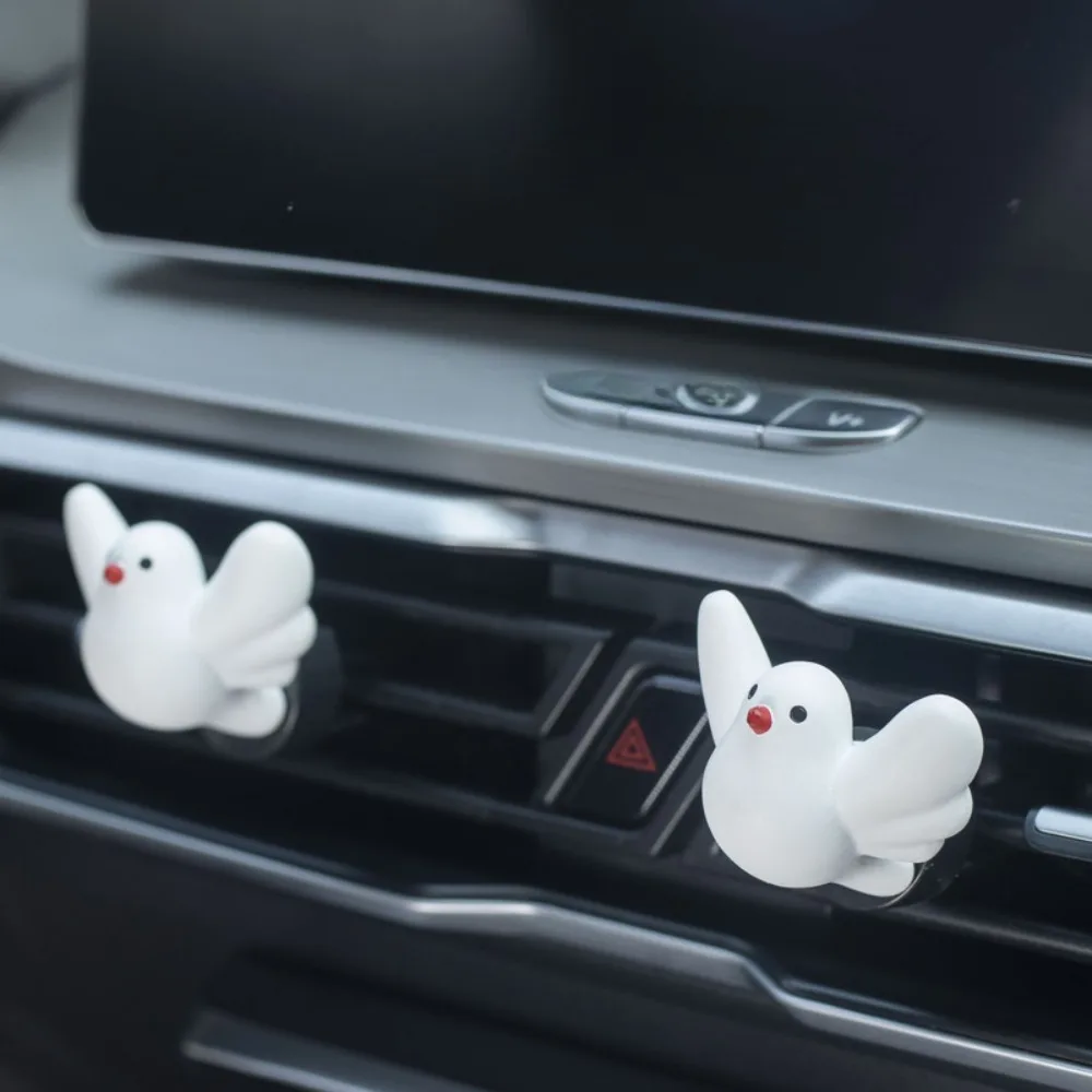 Resin Peace Dove car air outlet aromatherapy decoration Car aromatherapy air conditioning port pendant interior decoration