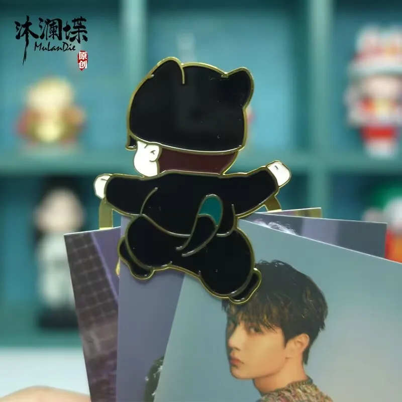 Wang Yibo สไตล์เดียวกันของพวงกุญแจโลหะการ์ตูนอุปกรณ์ต่อพ่วง, ชุดที่คั่นหนังสือเดียวกัน, พัดลมสนับสนุนของขวัญสร้างสรรค์จี้ขนาดเล็ก