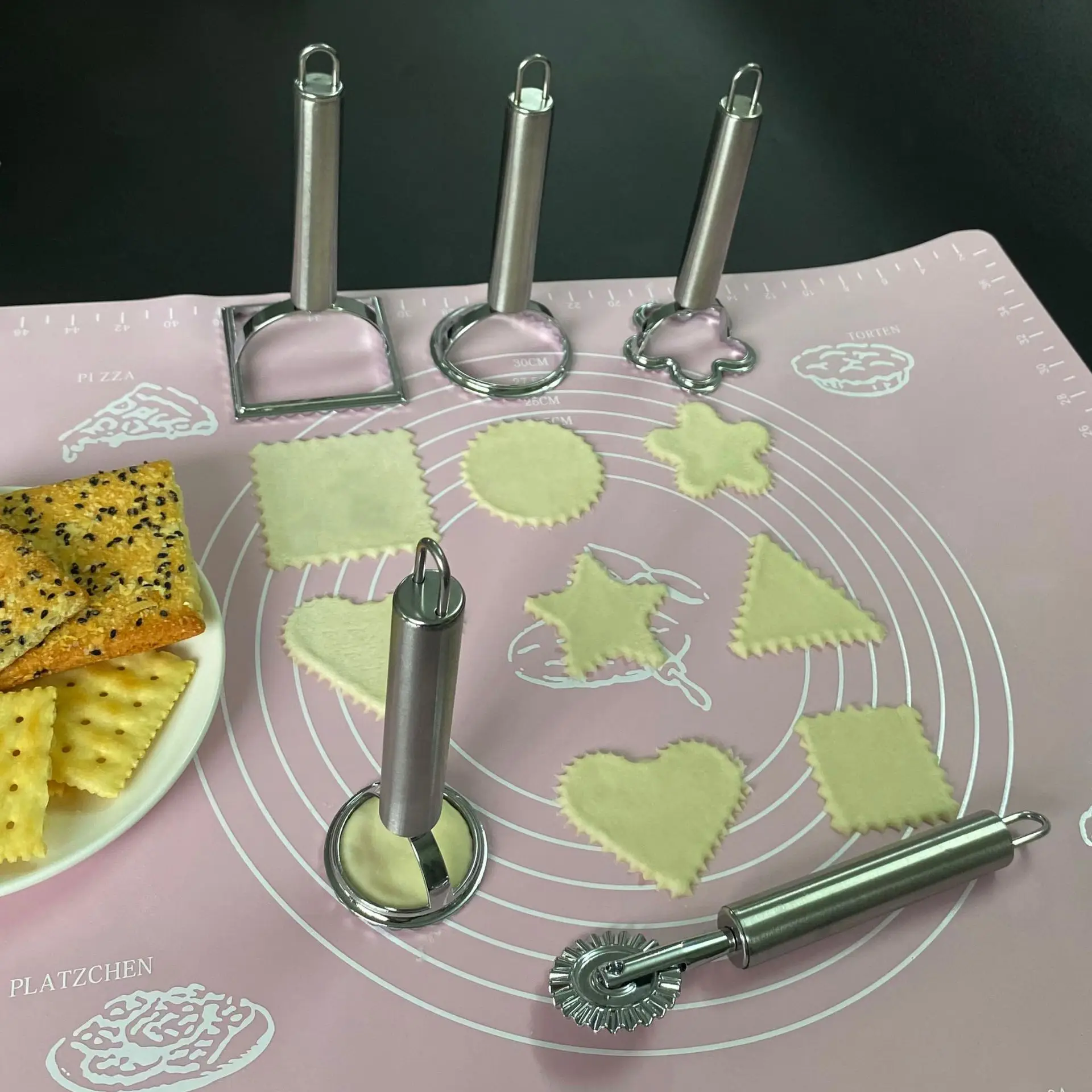 Thumbnail 4 - #10 Compare Pasta Molds Before You Buy