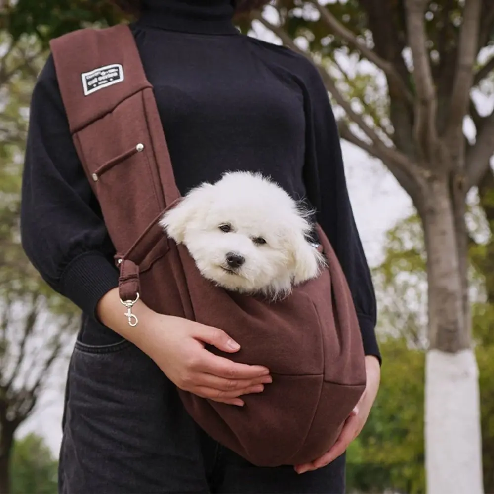 

Polyester Pet Crossbody Shoulder Bag Comfortable Large Capacity Crossbody Pet Carrier with Safety Harness Breathable