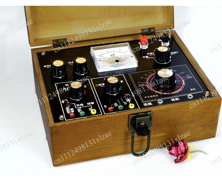 For Ham Radio Enthusiasts.Crystal Radio Medium Shortwave Multifunction Retro Wireless Receiver No Power Design