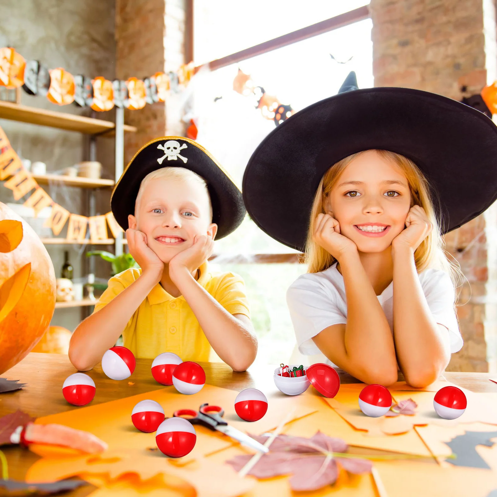 

20Pcs Twist Egg Plastic Fillable Clear Balls for Prize Party Favors Vending Machine Easter Hunt Containers