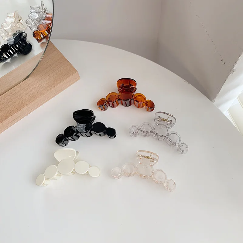 

Circle Retro Grab Clip Korean Hair Accessories Simple Transparent Bath Hairpin Hair Clip Versatile Styling Tools & Accessories