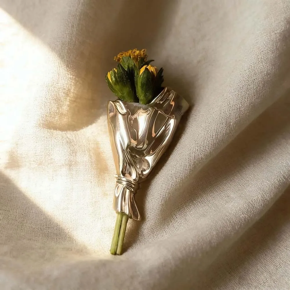 Clothing Accessories Vintage Flower Insertable Brooch French Style Elegant Bouquet Brooch Waterproof DIY Silver Glossy Pin Men