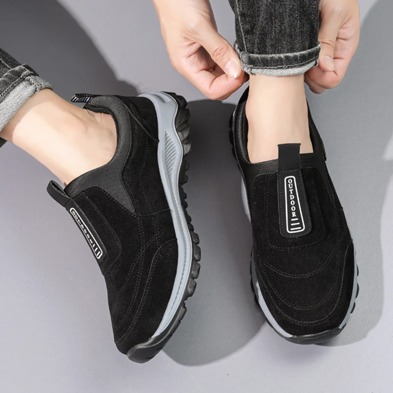 High Quality Indestructible Man Shoe Sneakers Breathable Running Shoes Lightweight Anti-slip Outdoor Men's Sneakers Male Shoes