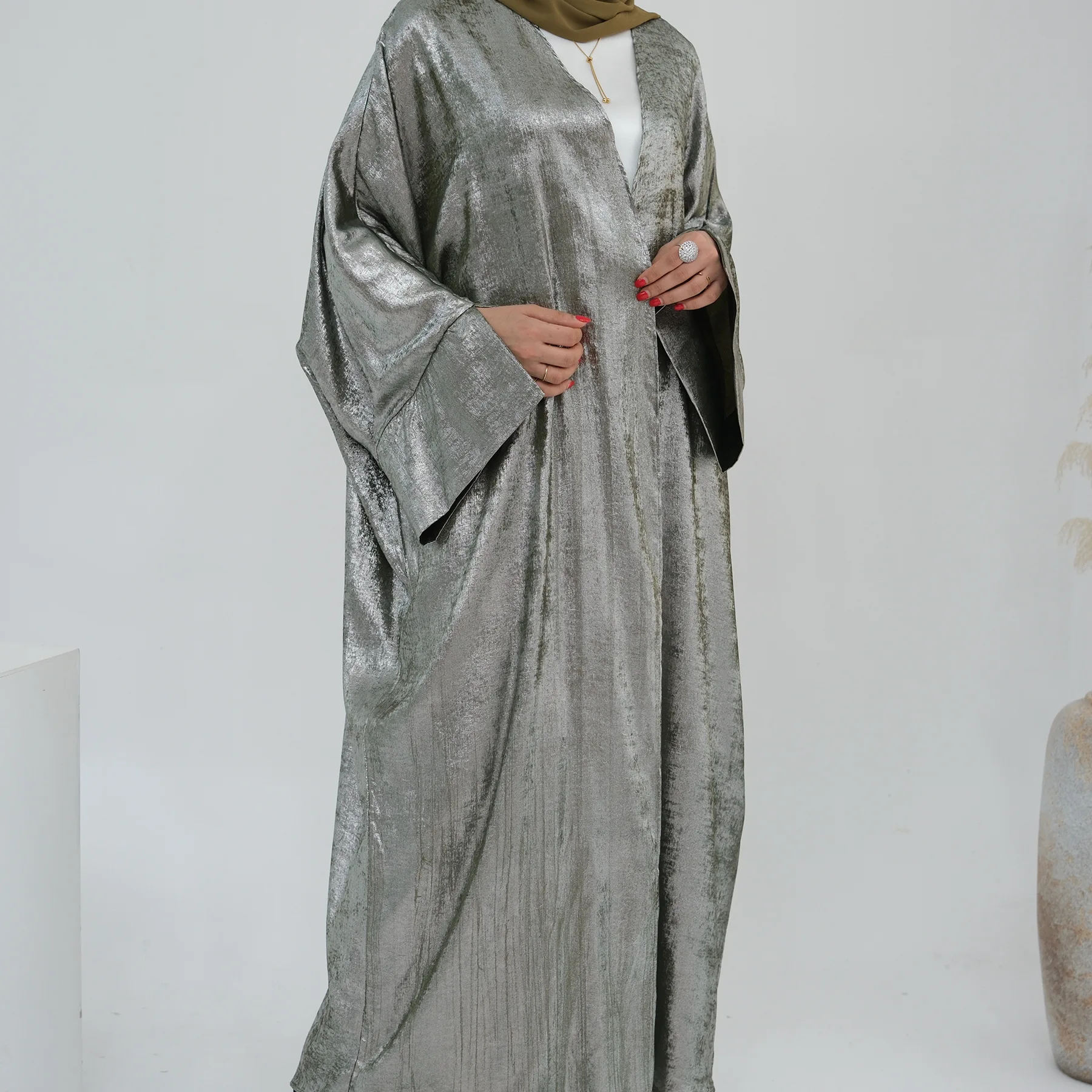 Muslimische Mode Strickjacke Abaya Shinny Polyester Modest Frauen Abaya Muslimischen Kleid Dubai Offene Abaya Mode Islamische Kleidung