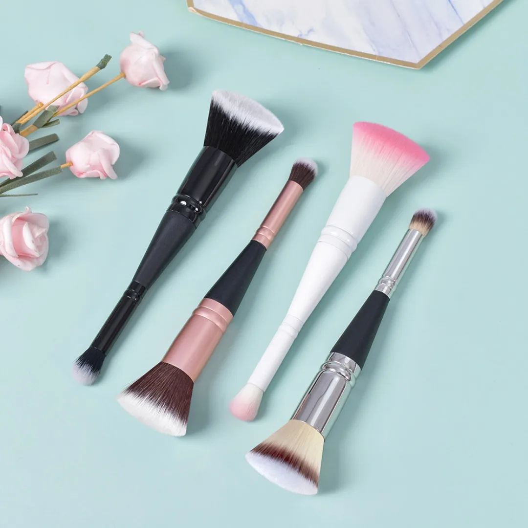 1PC Pennelli per trucco professionale a doppia testa 2 in 1 Pennello per fondotinta Correttore Evidenziatore Pennello per fard in polvere Strumento per trucco di bellezza