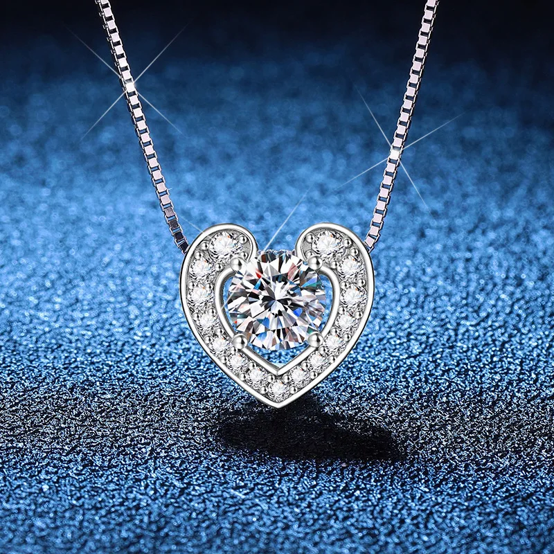 

Cross-border Europe and the United States love necklace pt950 Platinum 1 carat moissanite necklace with Valentine's Day gift