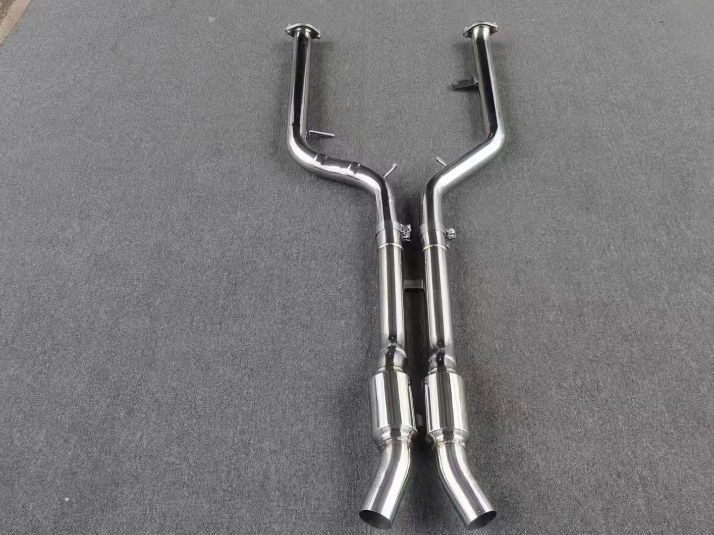 Customized Middle Pipe For Bmw M3/m4 G80 G82 3.0t 2021-2022 High-performance 304 Stainless Steel Exhaust Pipe