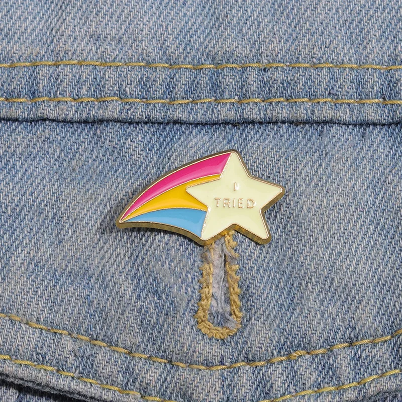 Shooting Star Enamel Pins Creative i Tired Falling Star Brooches Bag Lapel Button Badges Funny Jewelry Gift for Kids Friends