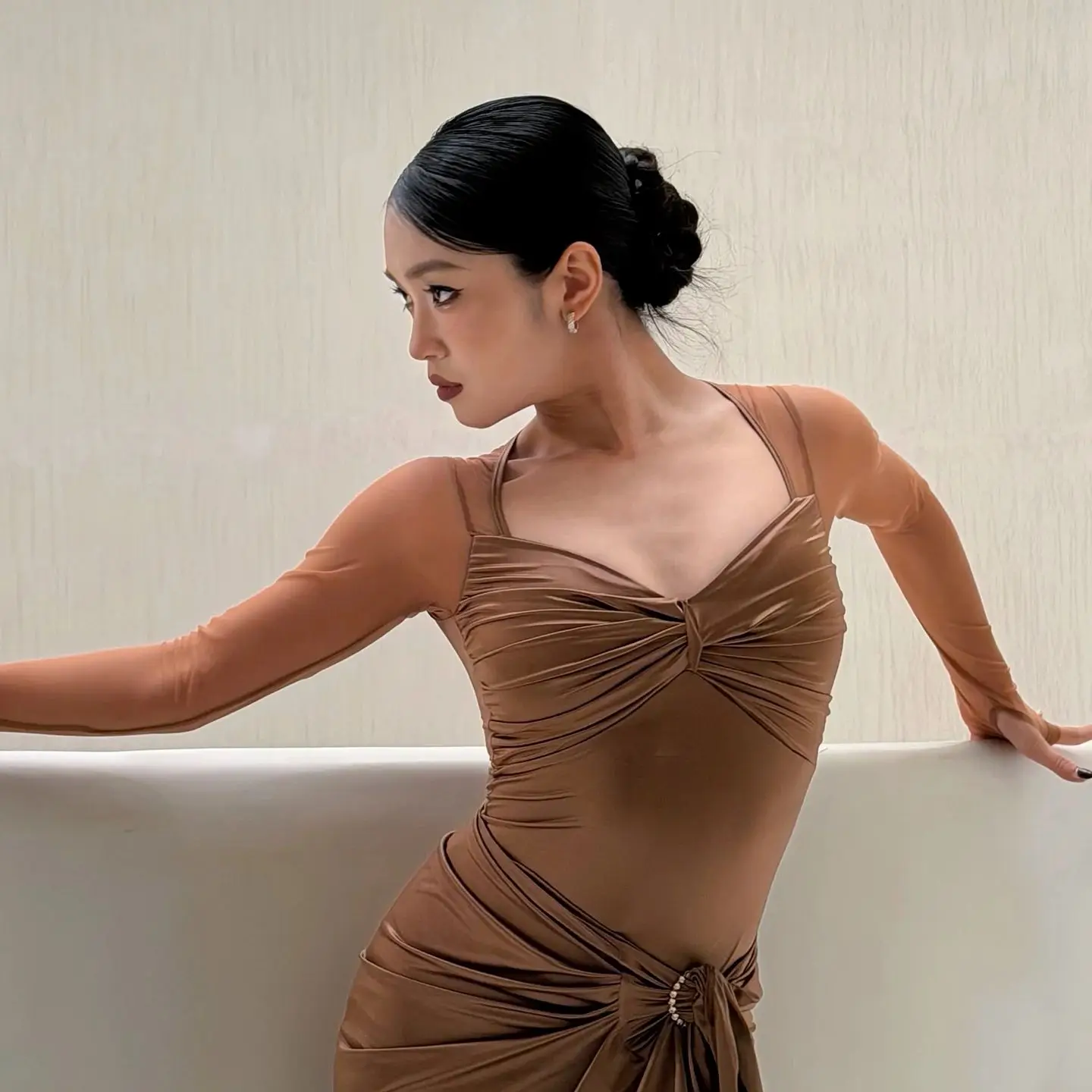 2025 New Adult Lady Clothes Latin Dance Costumes For Women Mesh Top Chacha Tango Samba Dance Practice Training Wear DQL12242