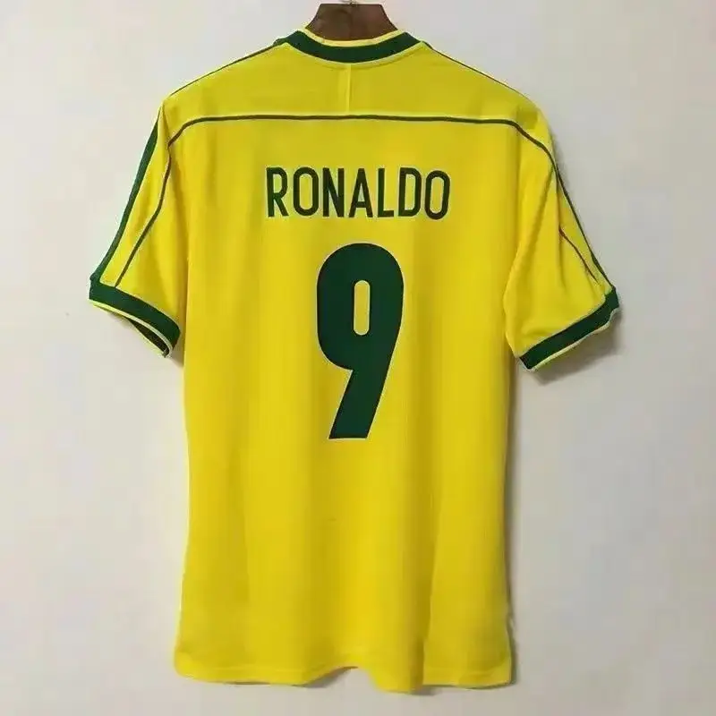 2004 البرازيل المنتخب الوطني المنزل ريترو ثلاثية الأبعاد مطبوعة الرجال والنساء موضة رياضية قصيرة الأكمام جيرسي مروحة T-Sh الطبعة التذكارية