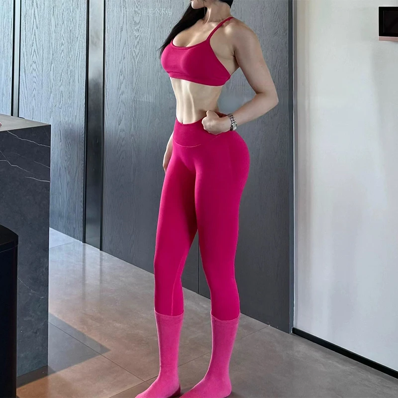 2PCS Women's Seamless Yoga Fitness Set with Adjustable Back Gathering Sports Bra And Hip Lifting Leggings for Exercise