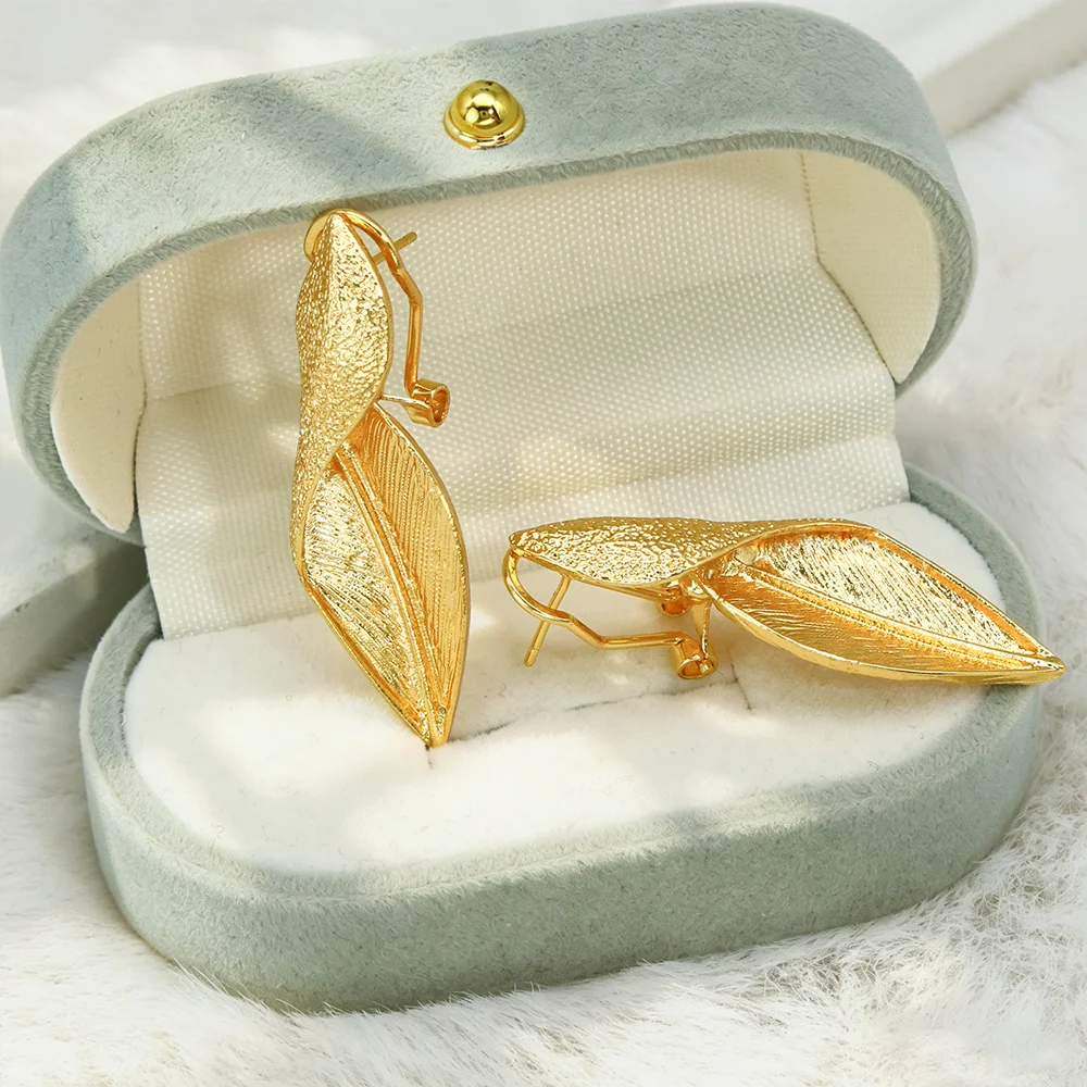 YTJX Vintage Strukturierte Gedrehte Blatt-Ohrringe, Goldfarbene Metall-Blatt-Hängeohrringe, Bohemian-Statement-Modeschmuck für Frauen – Detail 6