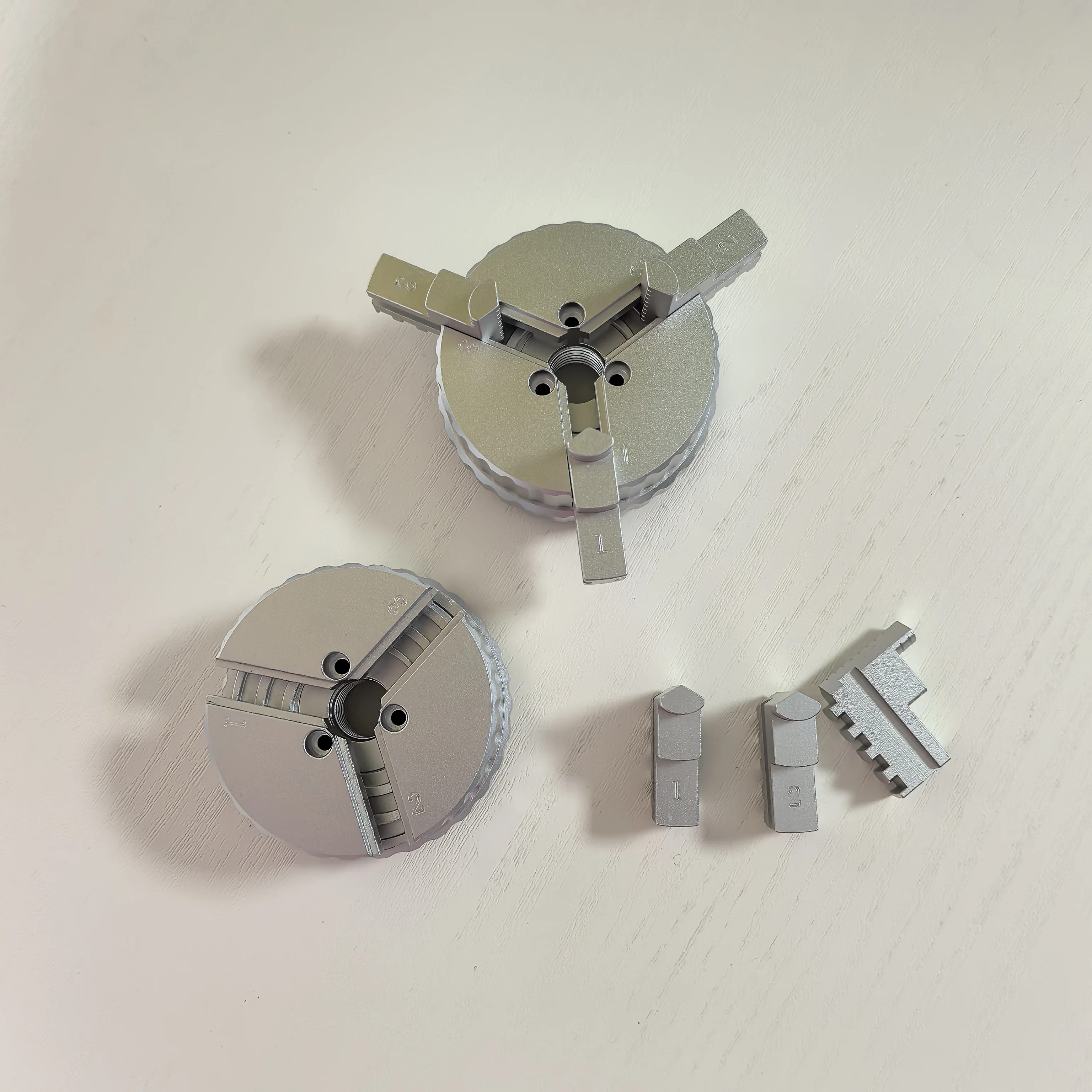 Aluminum 3-Jaw Vise Chuck High Precision Mini Bench Clamp For Drilling Watch Repair Model Craft Tools Multi Size Clamp Tool