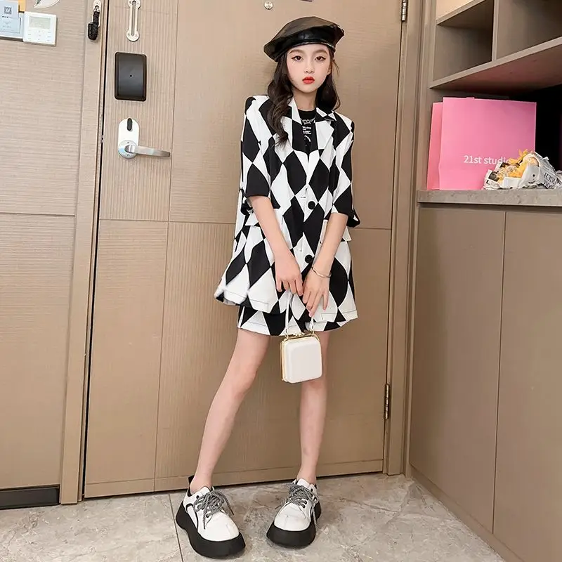 

Girls' Summer Clothing 2023 Black White Diamond Check Suit Thin Mid-sleeve Coat Loose Shorts Two Pieces Causal 5-14 Years Old