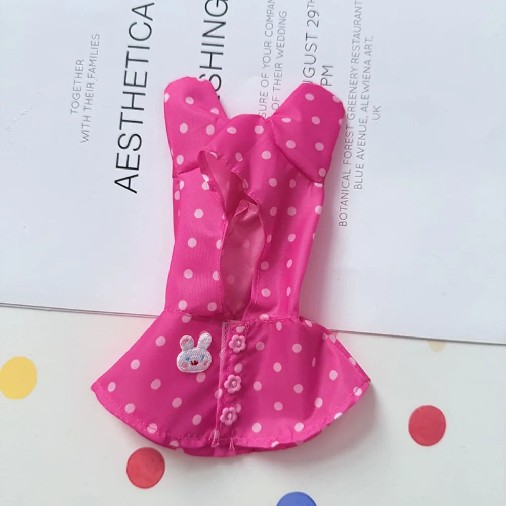 ชุดเสื้อผ้าตุ๊กตาลาบูบู ขนาด 15-17 ซม. เสื้อกันฝน รองเท้าบูทยางกันน้ำ ชุดรองเท้าบูทกันฝน ชุดแต่งกายสำหรับตุ๊กตาลาบูบู พร้อมอุปกรณ์เสริมและของเล่น