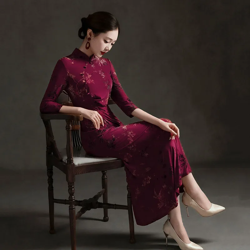 

2025 Autumn and Winter New Chinese Style Long Cheongsam with Improved Temperament and Seven Quarter Sleeves Qipao