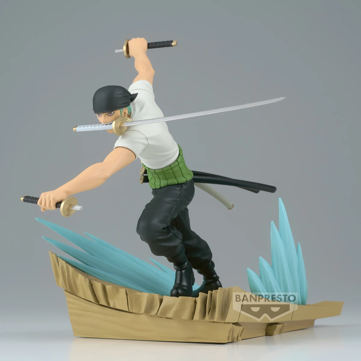 BANDAI ONE PIECE Anime Roronoa Zoro muslimate Action Figures Model Figurine Original figuards Birthday Decoration Toys