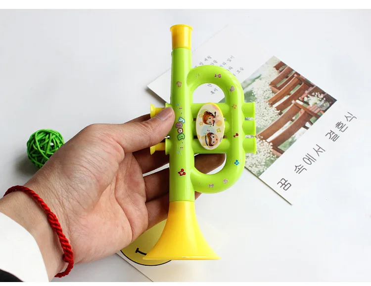 1 Pcs Creative Children's Plastic Small Toys Can Blow The Small Horn Cute Cartoon Small Horn Children's Musical Instrument Toys