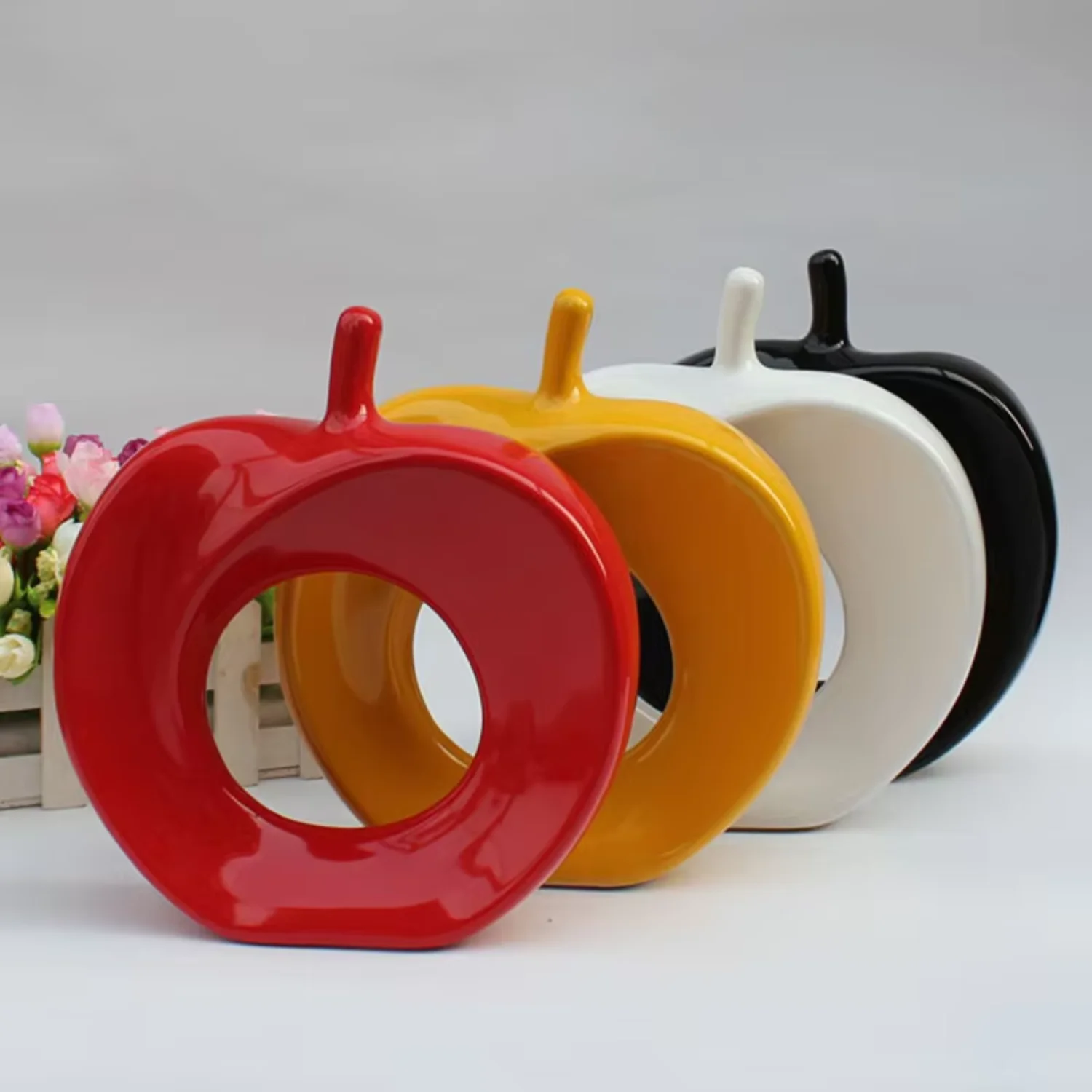 Fashion Modern ceramic  apples figurine  furnishing articles Hollow out  craft  Decor Pottery Decorative Sculpture