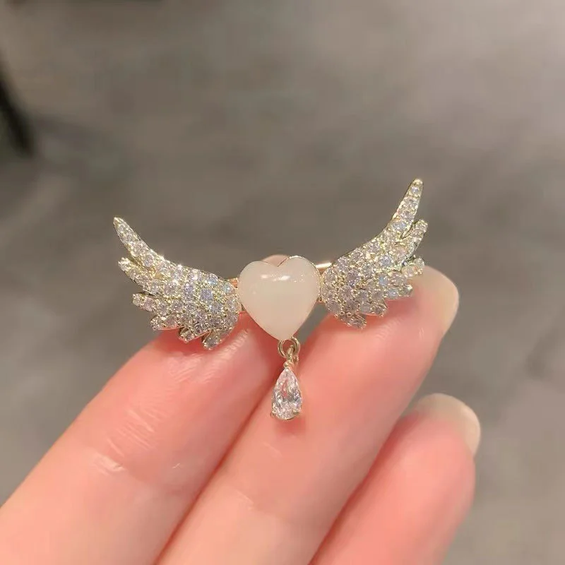 

Love Angel Wings Wing Brooch Lovely Corsage Luxury Zircon Suit Accessories Neckline Anti-Explosion Buckle