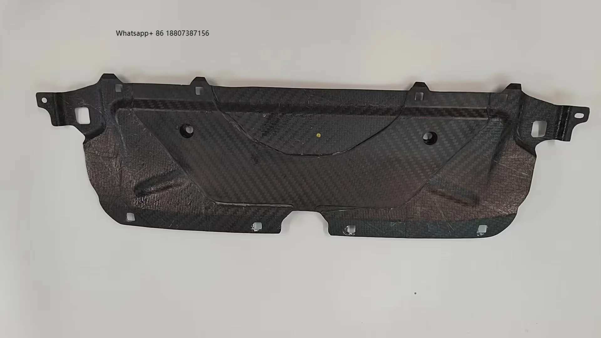 

High Quality Dry Carbon Engine Cover Trim Water Plate Ecu for G90 M5 Dry Carbon Fiber Engine Compartment Mesh Cover