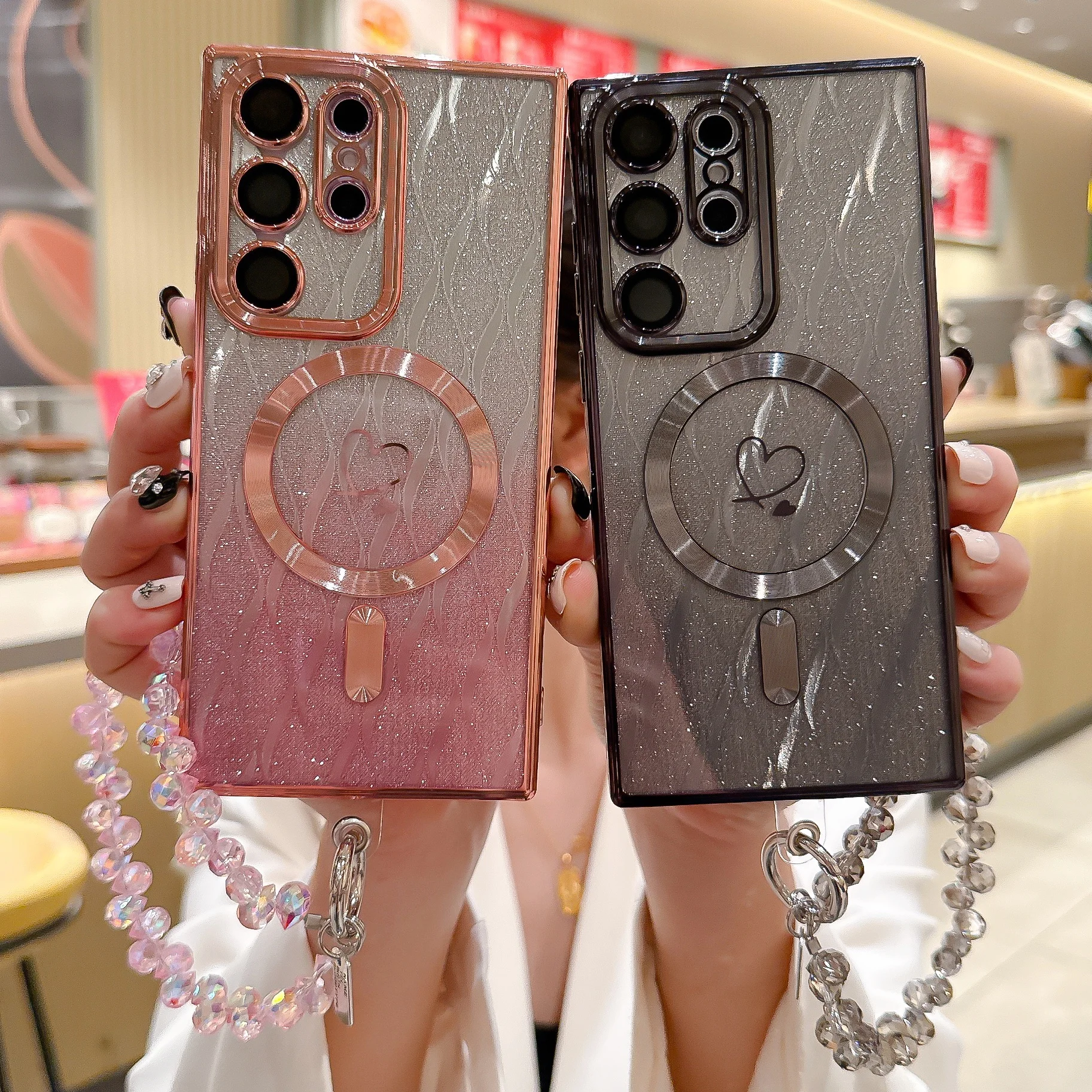 Heart Glitter Gradient Crystal Bracelet Case For Samsung S25 S26 Ultra Magnetic Cover For Samsung S24 Ultra S23FE S22 Soft Case