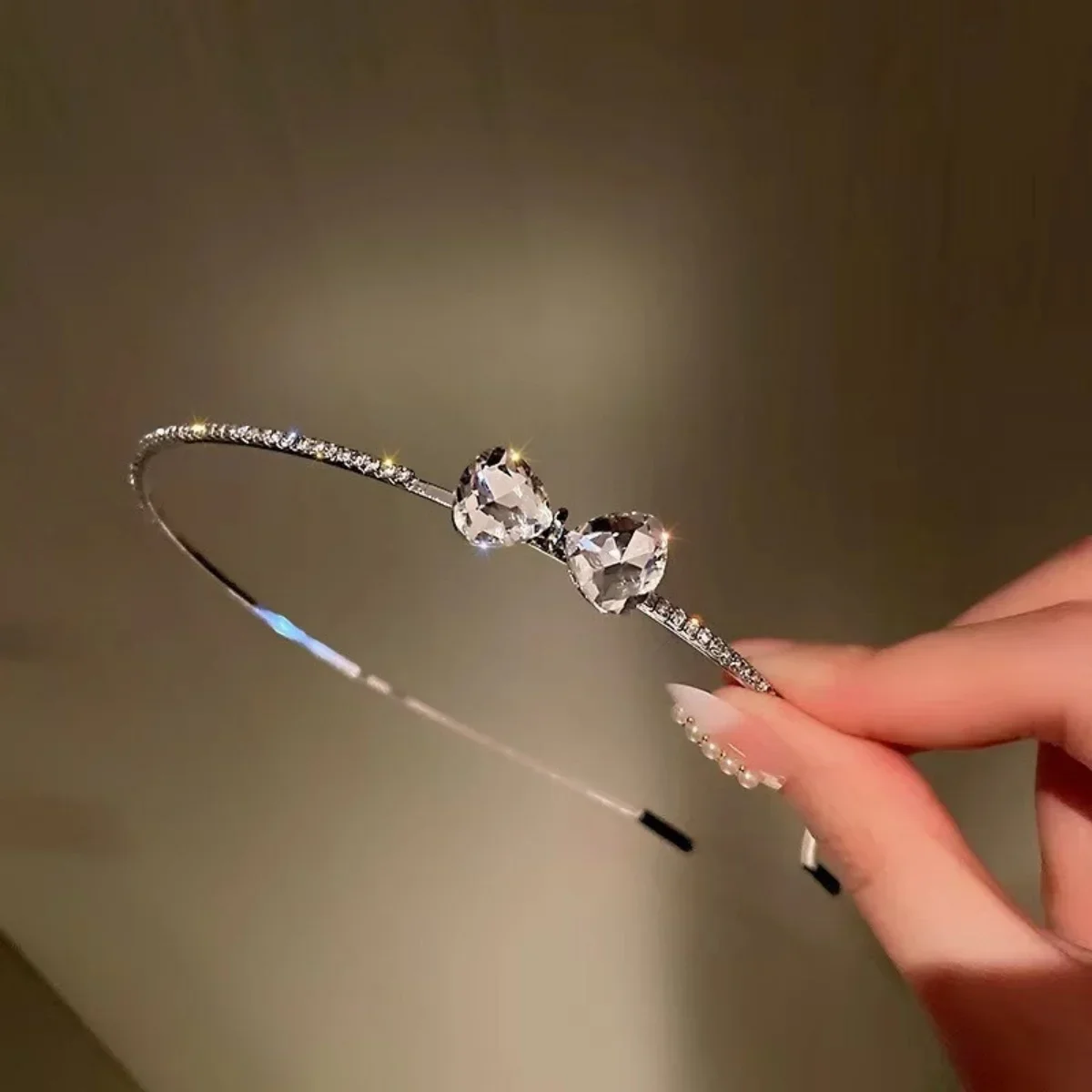 Fascia per capelli con fiocco semplice e alla moda per le donne, design con temperamento, gioielli, fascia per capelli, accessorio per capelli, personalità