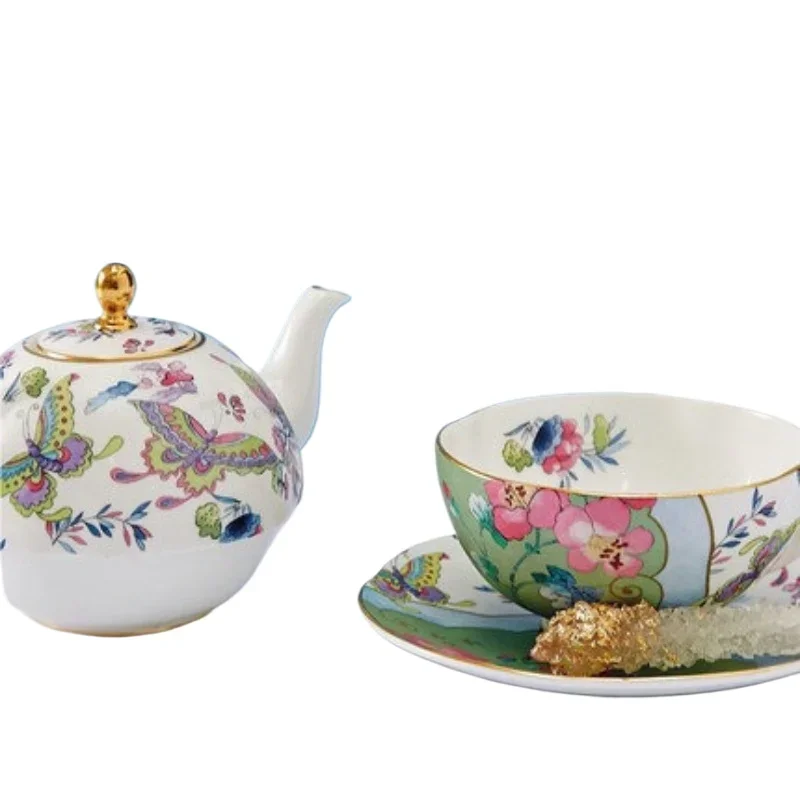 Dancing butterflies among the flowers and enjoying the mother and child pot tea cup plate pot gift box