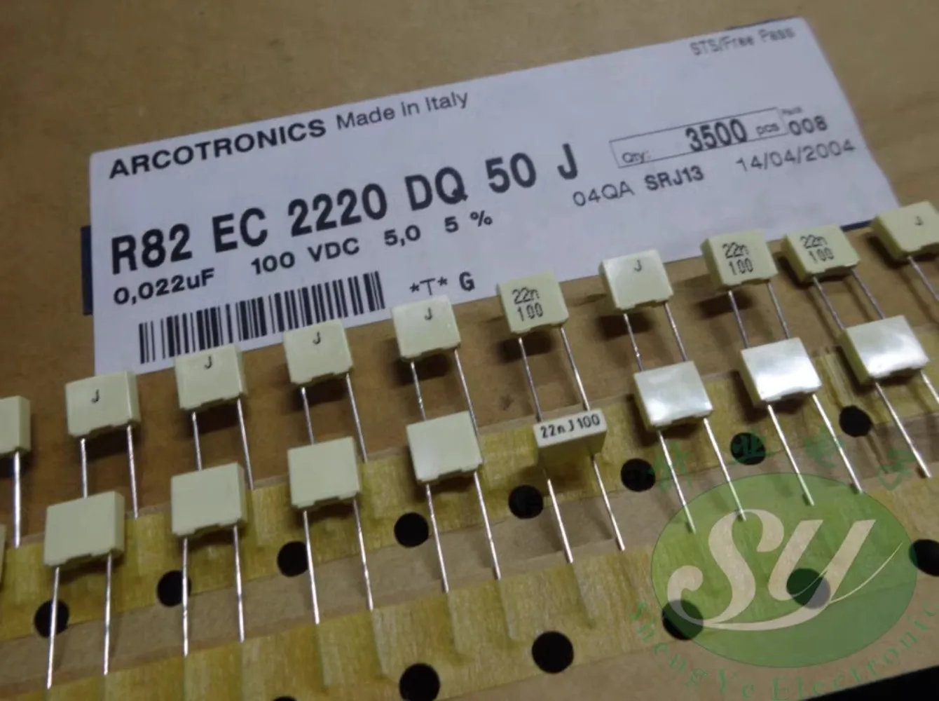 50PCS AV R82 0,022 uf/100V 22nf 223 Neue film kondensator 5MM