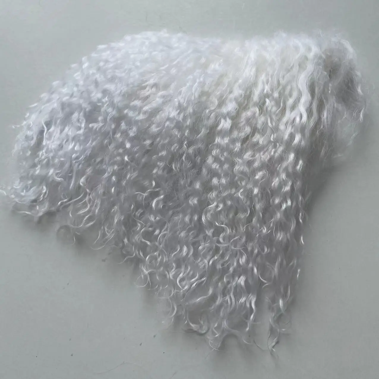 Pelle di pecora di alta qualità Lana Pelliccia di agnello Pelt Fila di capelli Estensioni dei capelli ricci SD Blyth Bambole Parrucche Trame di