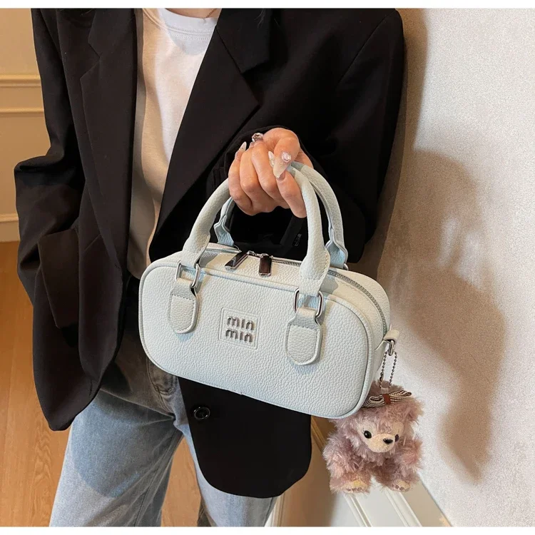 

Chic Casual Crossbody Bag for Women - Minimalist Vintage Handbag with Unique Leather Texture