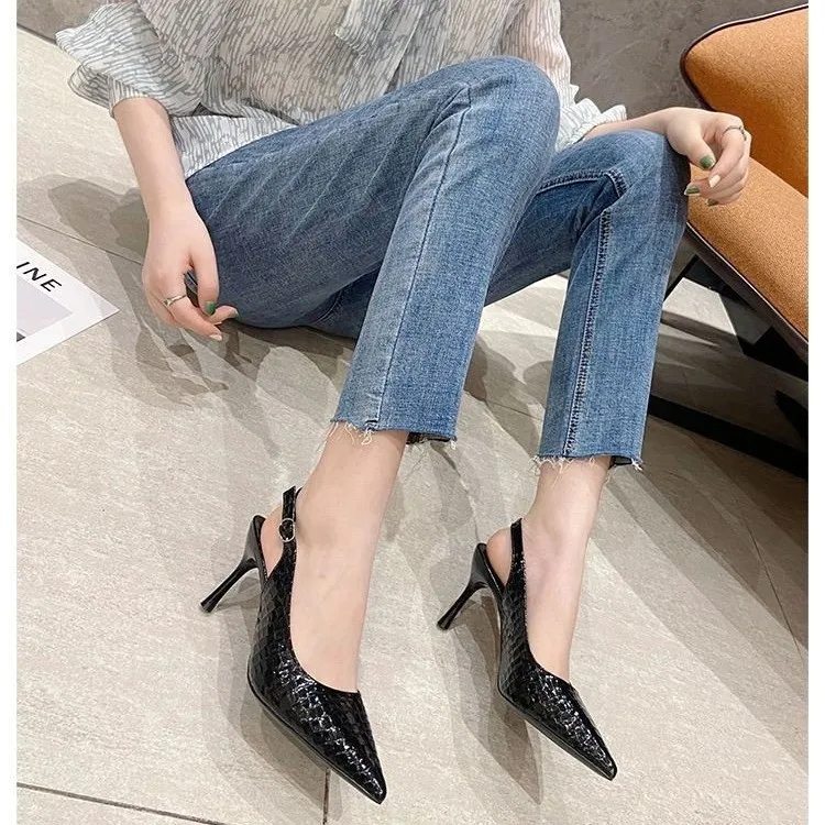 

Классические женские босоножки на высоком тонком каблуке с ремешками, новая модель, с неглубоким вырезом, заостренным носком, модные и элегантные