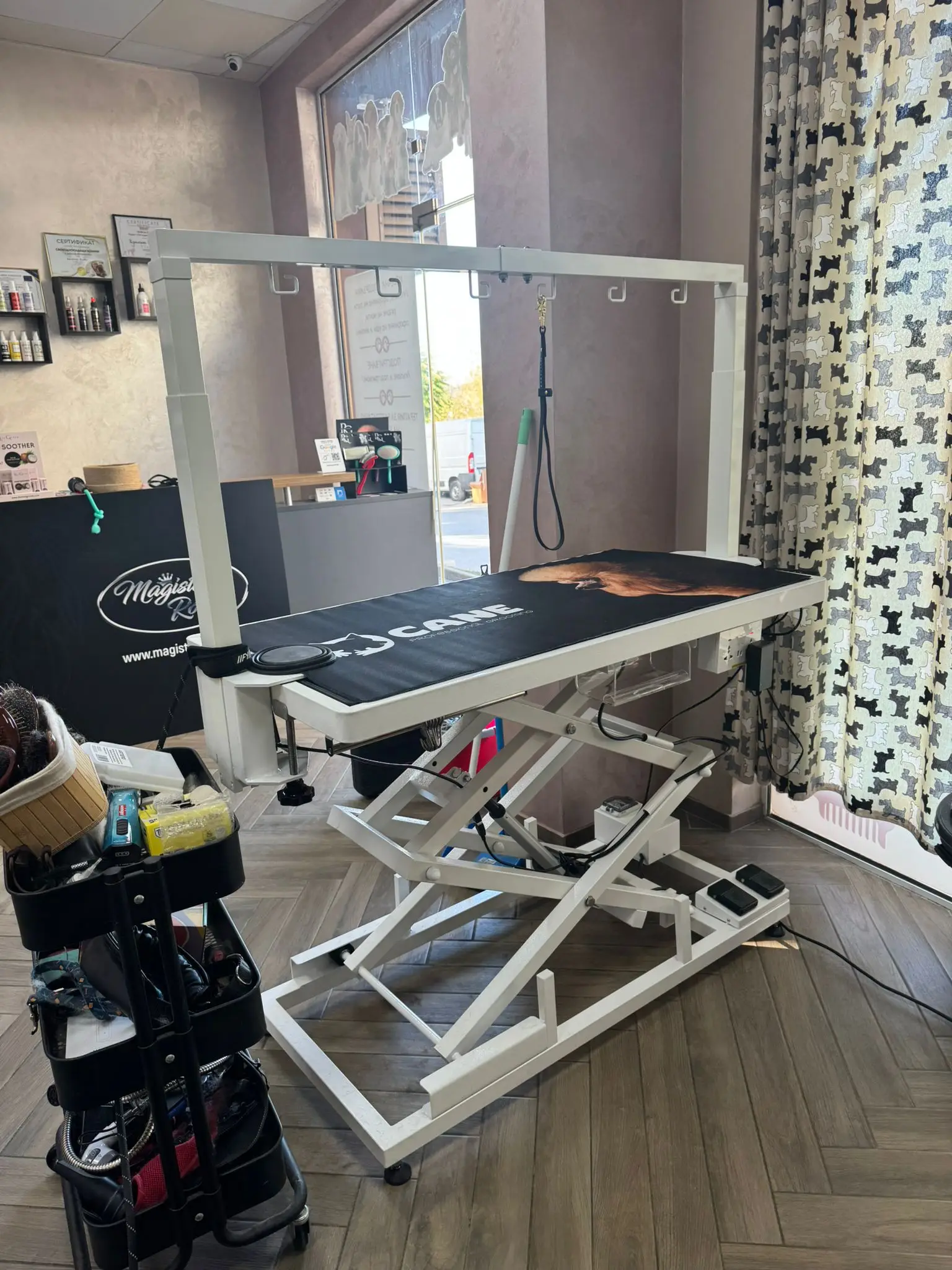 Electric Accordion Pet Table Used In Grooming Shop Salon Pet Lifting Grooming Table