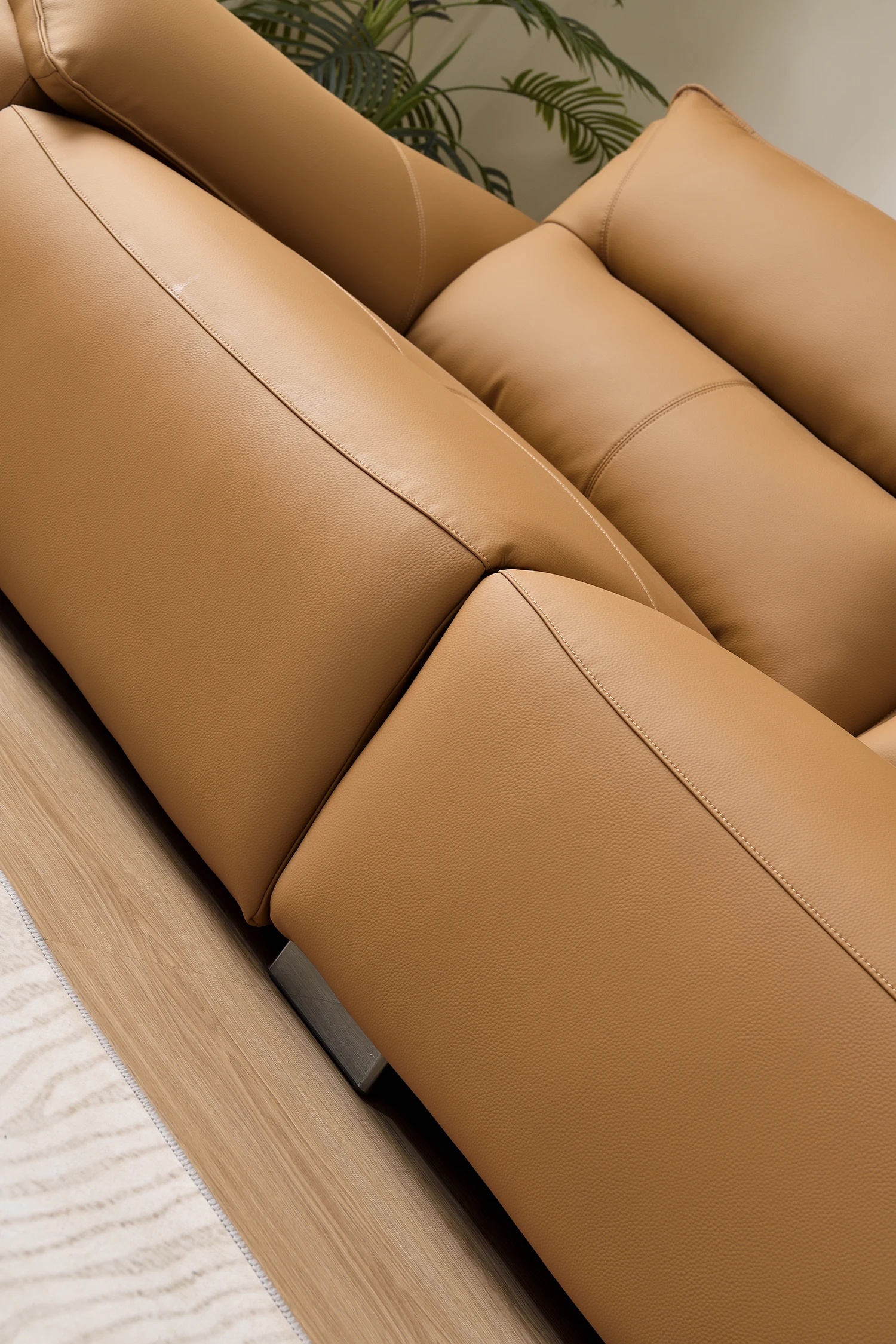 Wholesale Price European Modern Furniture Living Room Sofa Electric Recliner Leather Sofa Set 3 Seater Sofa Design