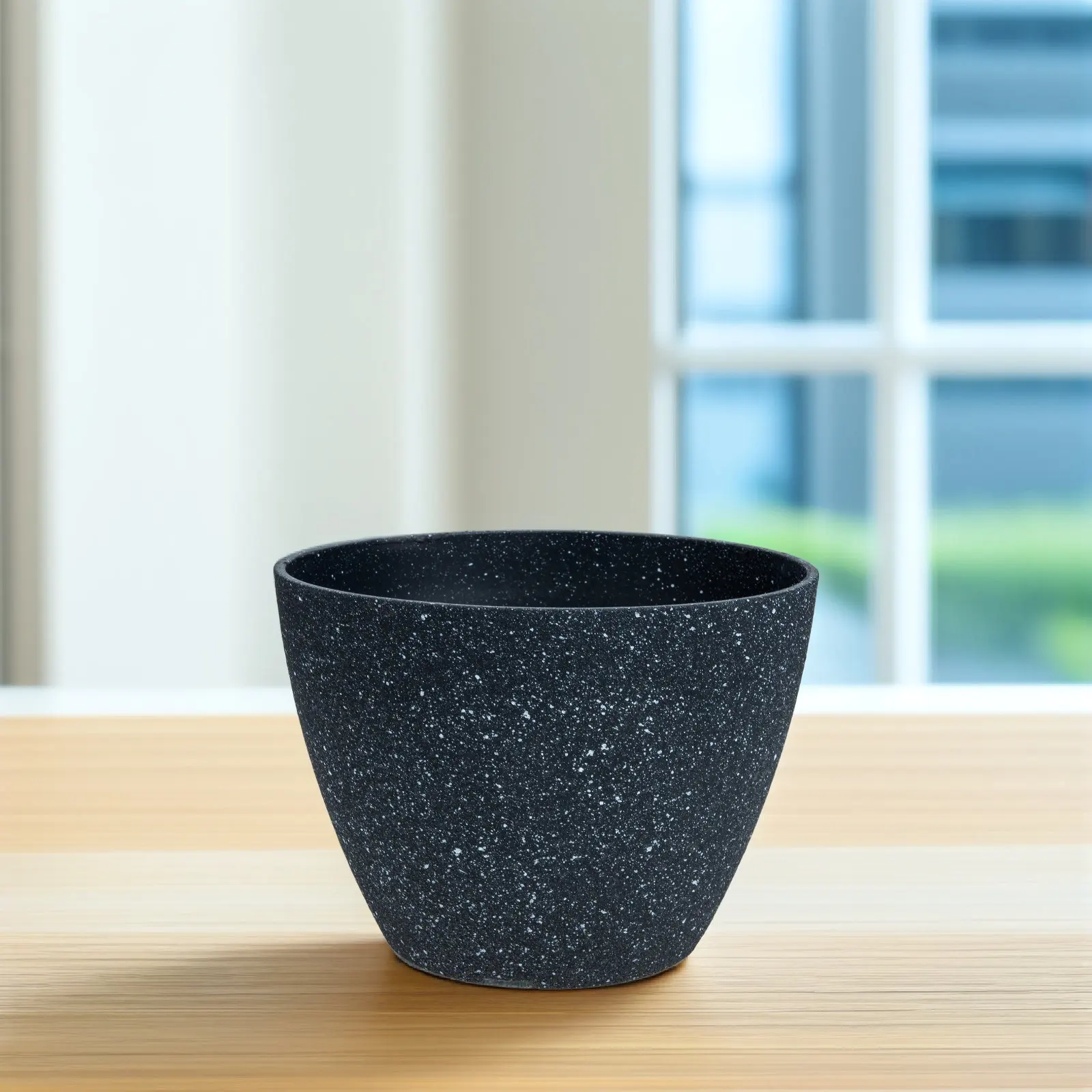 Resin Outdoor Flower Pot Extra Large Durable Planter For Succulents Garden Home Decor Modern Stone Like Desktop Container