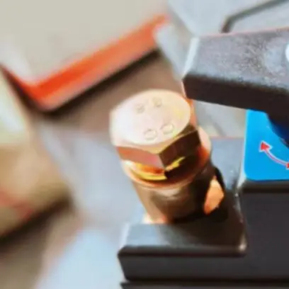 

Auto Battery Disconnect Switch Anti-leakage Disconnect Isolator Switch Aluminum Alloy Car Accessories Controls Switches