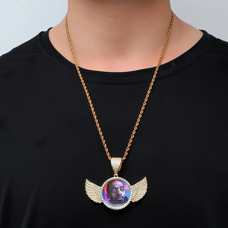 D&Z Hip Pop Wing Custom Photo Pendant Necklace Fashion Holds Pictures Memory DIY Picture Necklace Jewelry for Women Men Gift