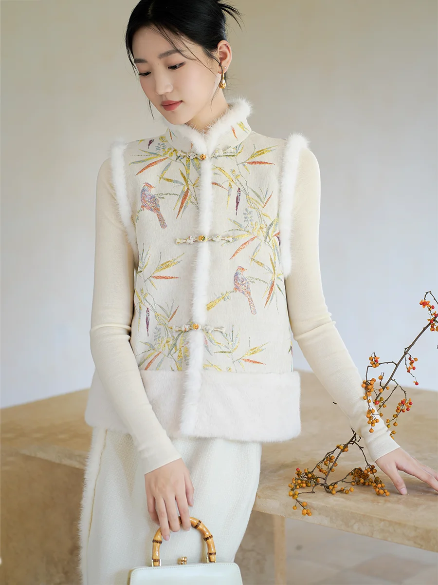 

Женская утепленная шелковая куртка с вышивкой в китайском стиле, с воротником-стойкой, модный тренд для зимнего сезона